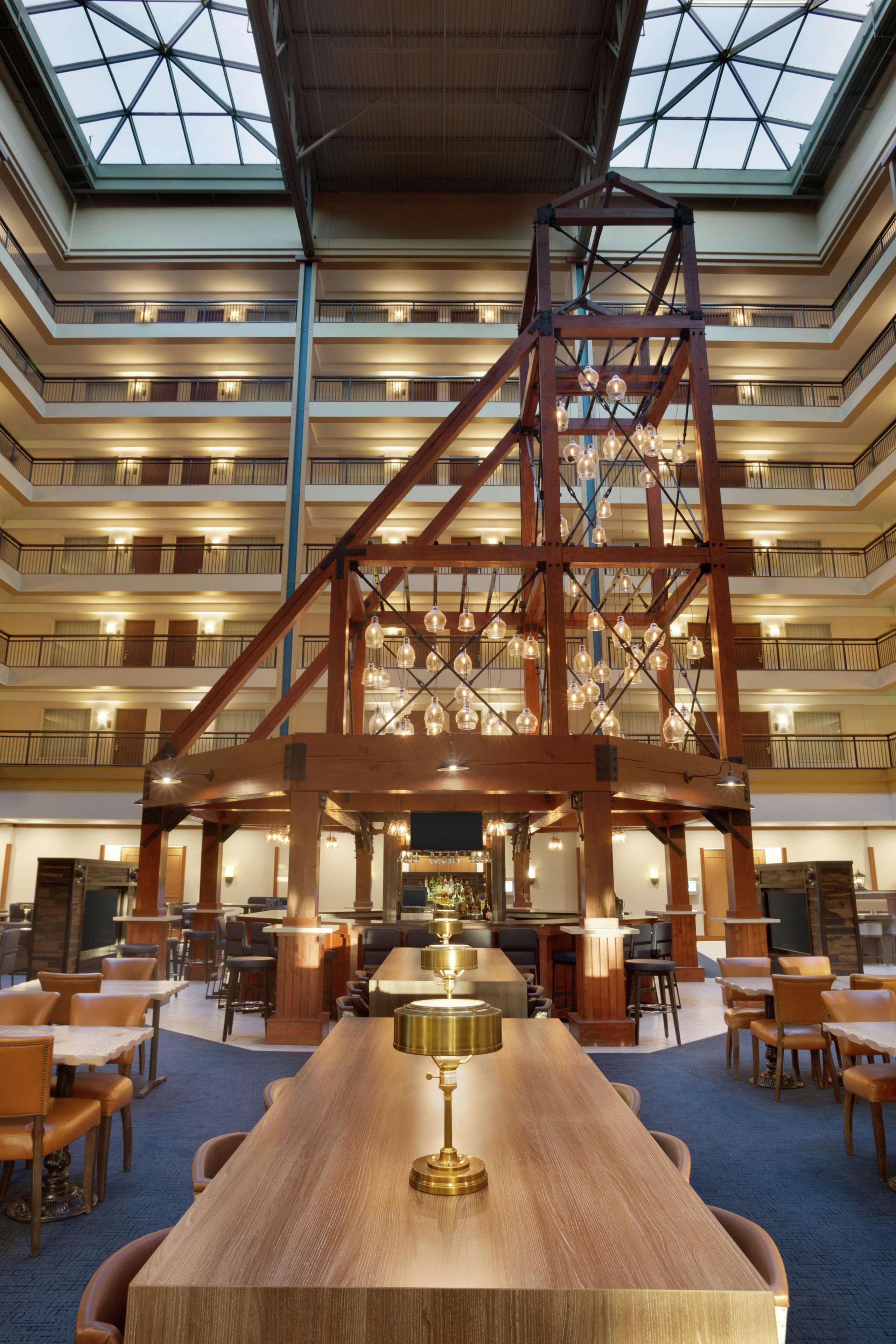 Embassy Suites By Hilton Denver International Airport Exterior foto
