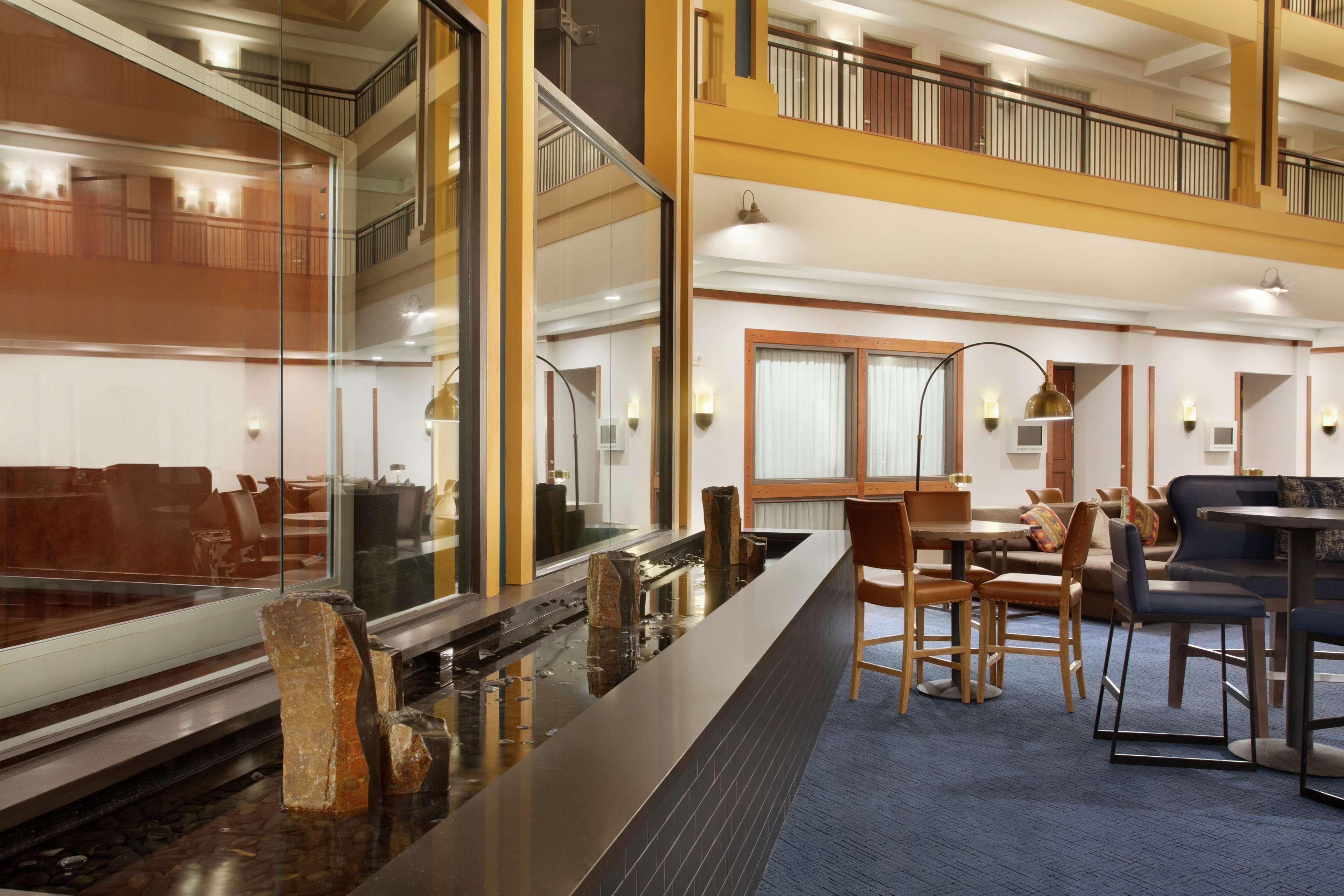 Embassy Suites By Hilton Denver International Airport Exterior foto